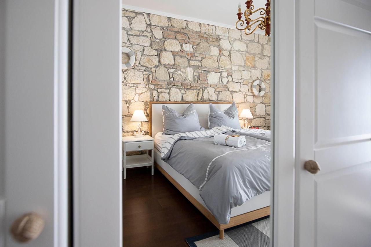 Captain'S Suite Neusiedl am See Bagian luar foto